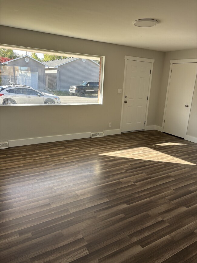 Photo - 520 N Wabash Ave