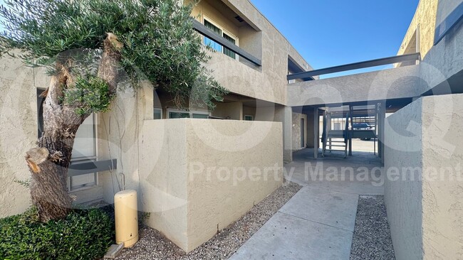 Photo - 2662 N 43rd Ave Casa