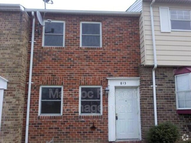 Building Photo - 813 Sledgehammer Dr Rental