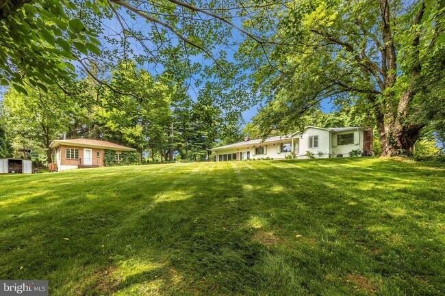 Photo - 6023 Jefferson Blvd Unit 2