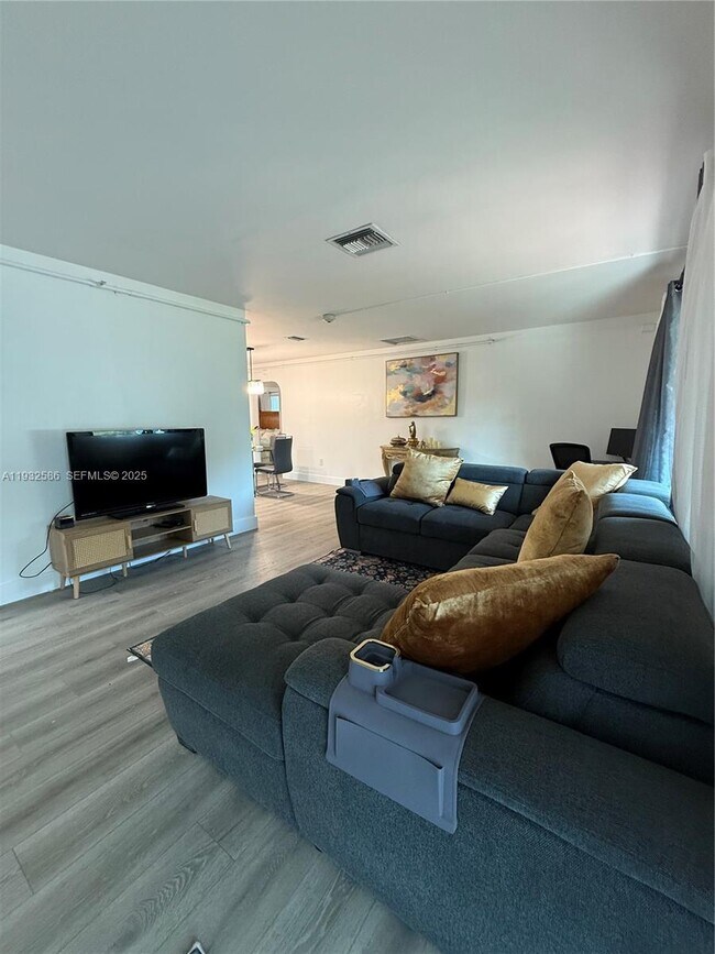 Photo - 2706 Montego Dr