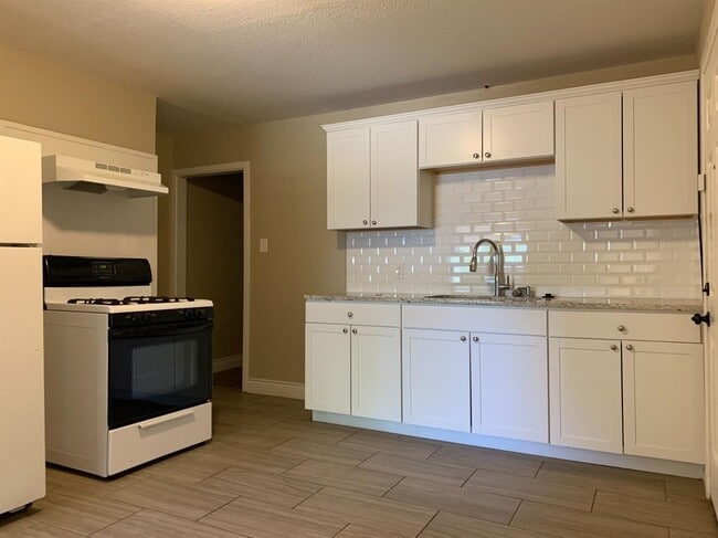 Photo - 2115 29th St