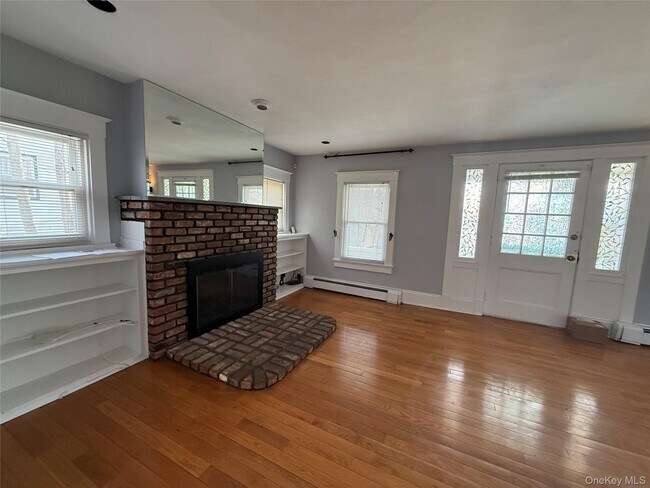 15 Maple Grove St