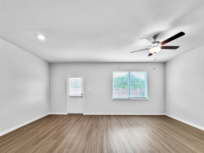 Photo - 2510 Green Jasper Dr