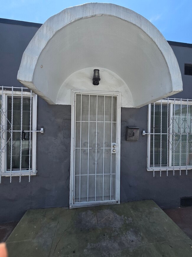 Photo - 6417 Gifford Ave