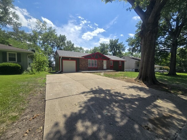 Photo - 8013 E 133rd St