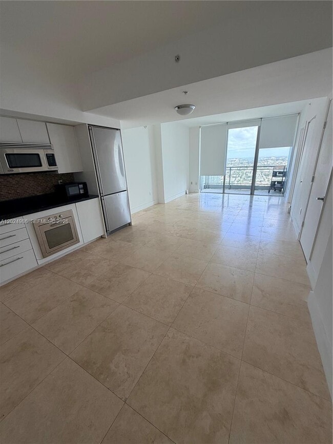 Photo - 92 SW 3rd St Unit 3909
