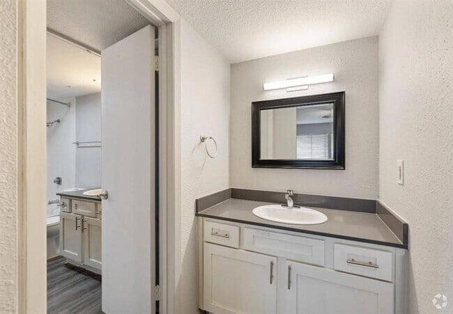 Building Photo - 8701 Town Park Dr Unit 27-2179 Rental