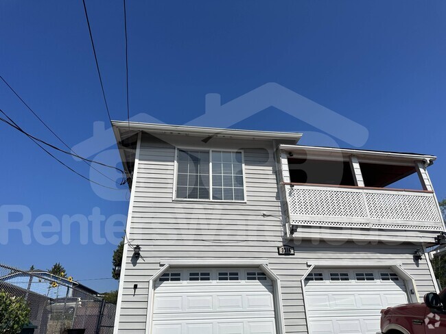 Building Photo - 3314 Holly Terrace S Rental