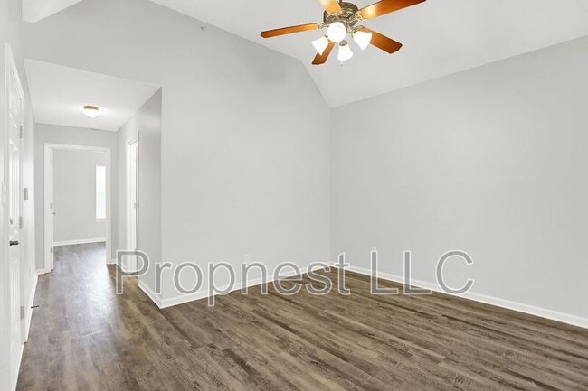 Photo - 771 Barrington Woods Cove