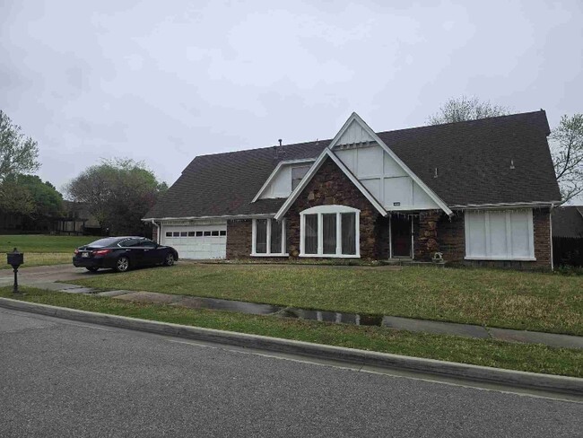 Photo - 7105 S 76th E Ave House
