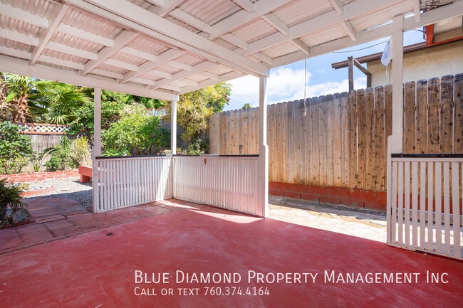 Photo - 1441 Peacock Blvd