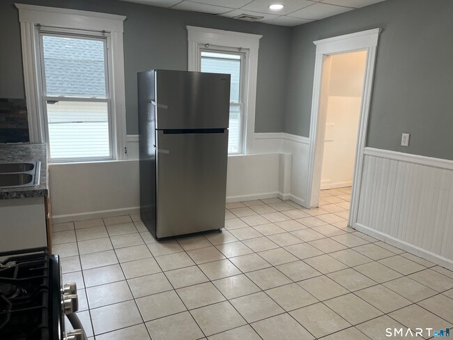 Photo - 146 Black Rock Ave Unit Apt3