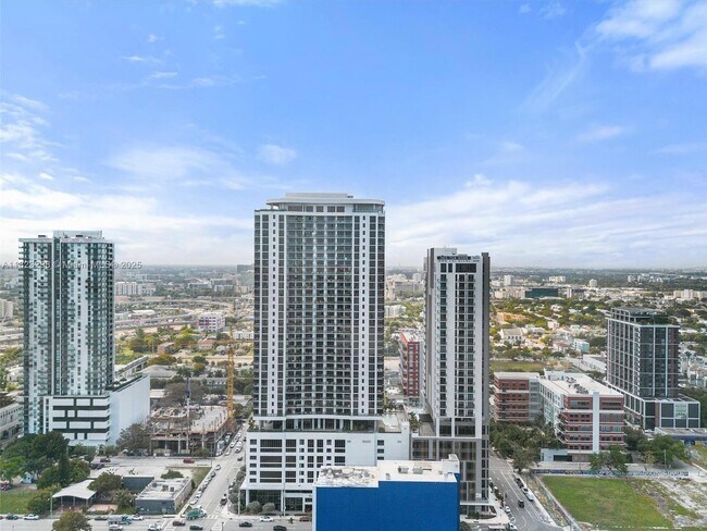 Photo - 1600 NE 1st Ave Unidad 3711 Rental