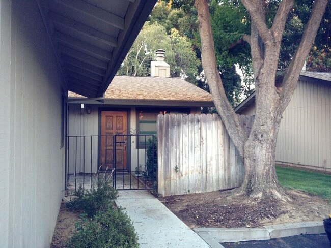 Photo - Wonderful secluded location in West Davis. Unidad 9