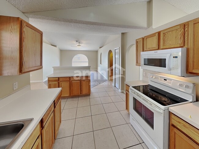 Photo - 2925 Canyon Trail Ln