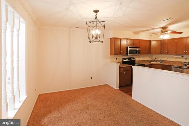 Photo - 19 Chelsea Ct