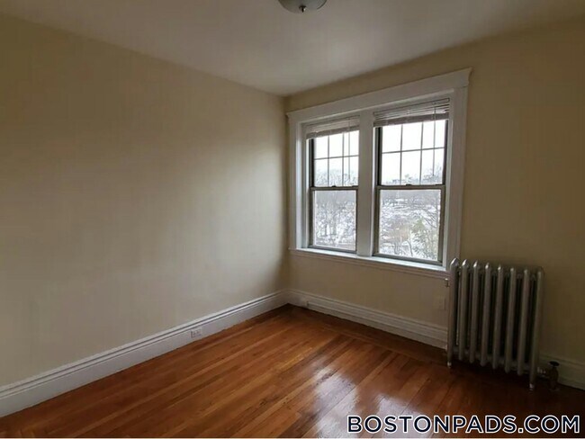 Photo - 29 Park Dr Unit 04