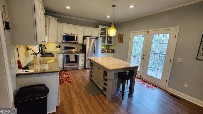 Photo - 2112 Samuel Pl