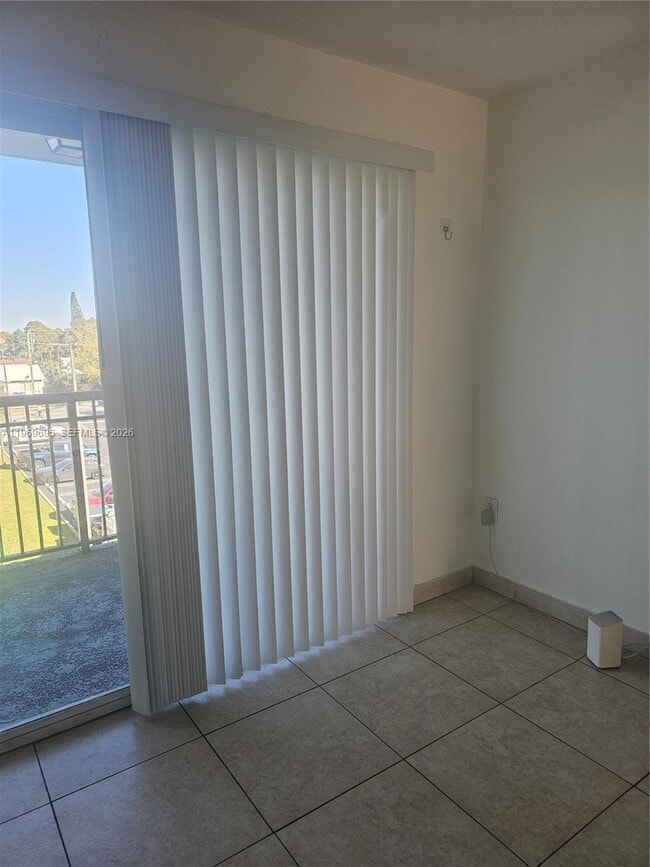 Photo - 2647 NW 25th Ave Unit 408