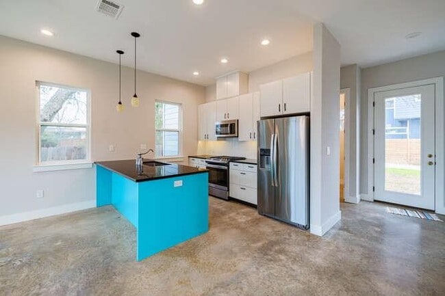 Photo - 1105 Stobaugh St Condo Unit 2