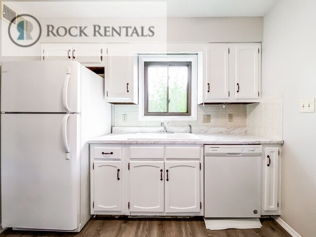 Photo - 903 E 24th Ave Unit 903 E 24th Apt B