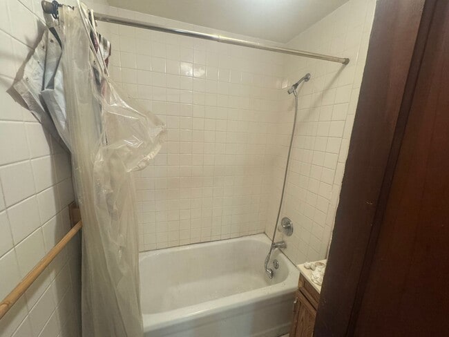 Photo - 835 Kenmore Blvd Unit UP