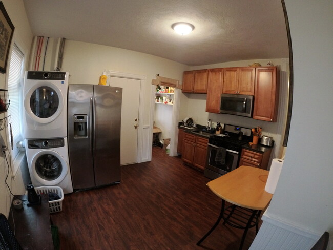 Building Photo - 27 Buttonwood St Unit 1 Rental