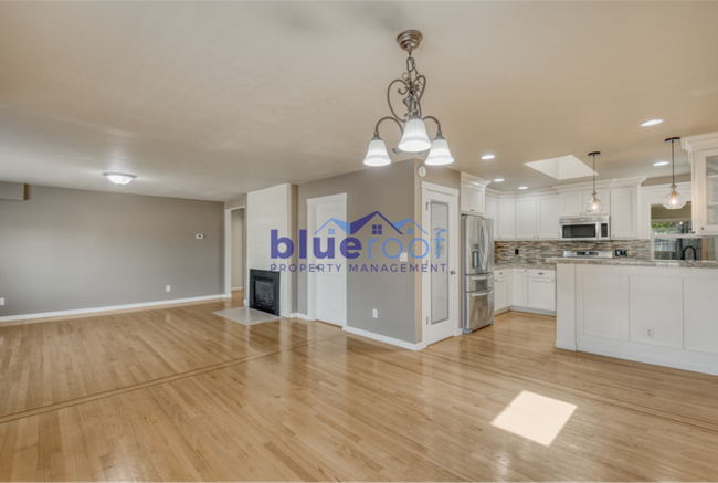 Photo - 10626 NE Knott St