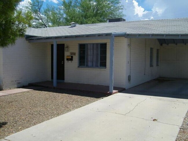 Photo - Charming Tucson 3-Bedroom Home with Spacio...