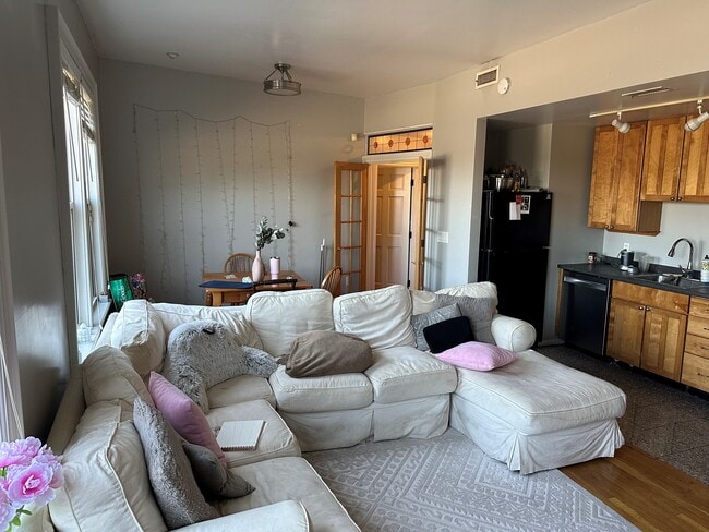 Photo - 605 Dorchester Ave Unit 3