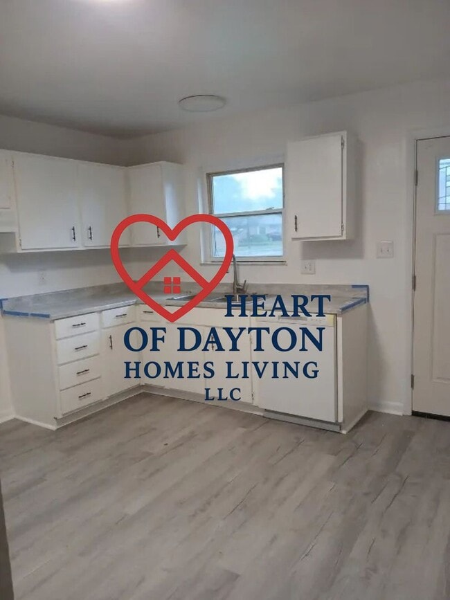 Building Photo - 107 Gloria Ave Unit 107 Gloria