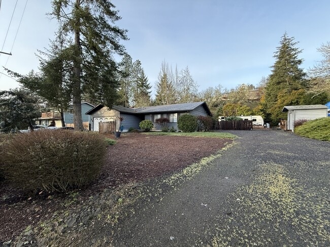 Photo - 2134 NW Watters St