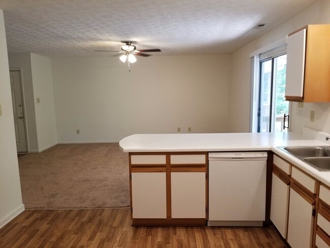 Photo - 2 Bedroom, 1 bath apartment