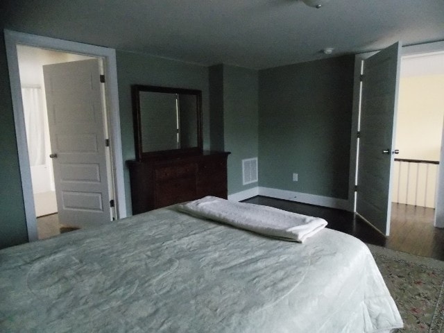 Photo - 209 Clark St