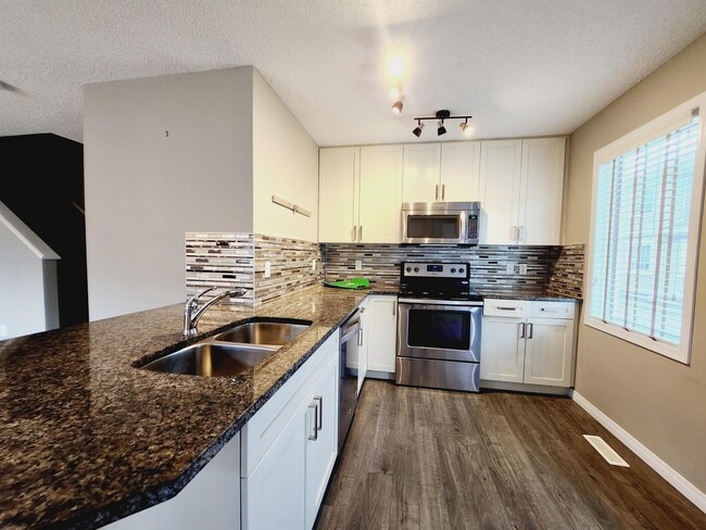 Photo - 1140 Chappelle Blvd SW