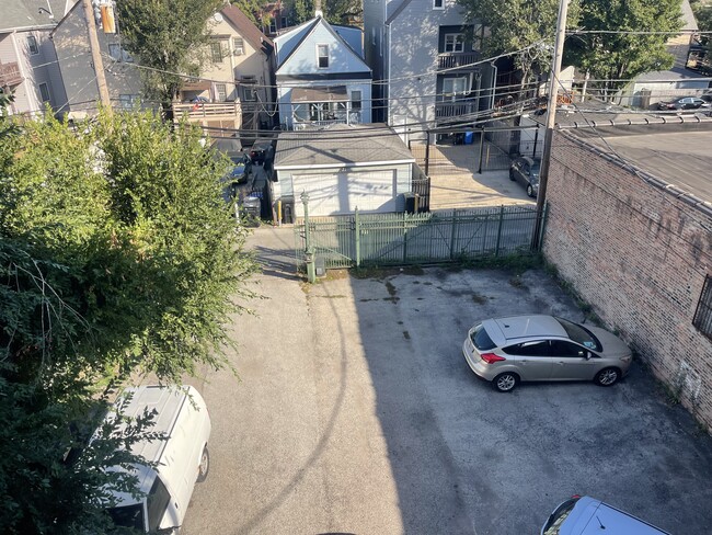 Photo - 3220 W Armitage Ave Unit 302