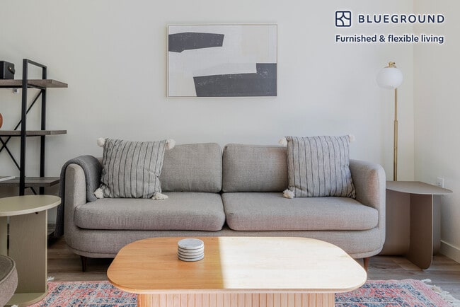 Photo - 22271 Foothill Blvd Unidad SI FL4-ID1702