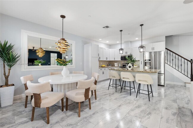 Building Photo - 4184 Cascada Cir