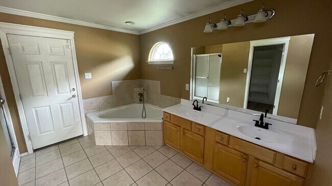 Photo - 13823 Harold Dr