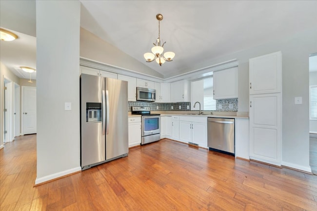 Photo - 1905 Summerfield Dr