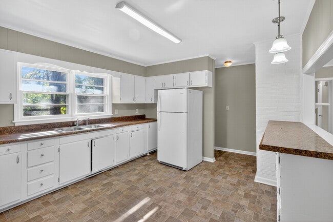 Photo - 1311 Beaufort St