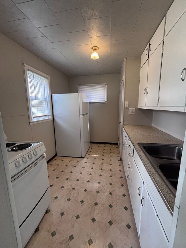 Photo - House- NE Unit 1