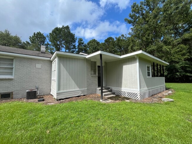 Photo - 760 Highway 30 Unidad B