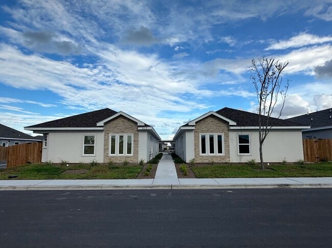 Building Photo - 912 N Abbey Ave Rental