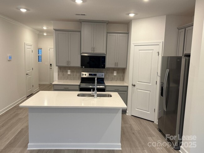 Photo - 4113 Smt Wds Dr