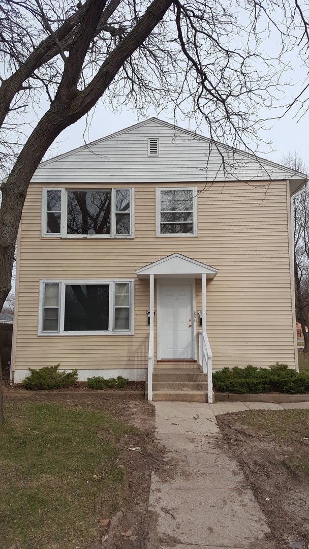 Building Photo - 5260-62 N 28th St Unit upper Rental