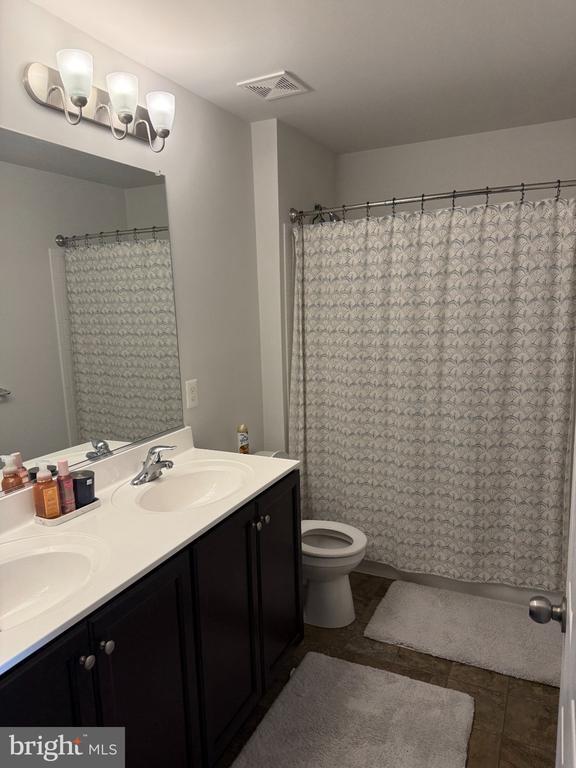 Photo - 2773 Town View Cir