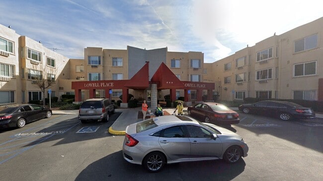 Photo - 500 R St