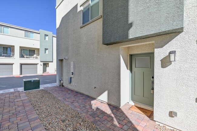 Building Photo - 3736 Enchanted Sky St